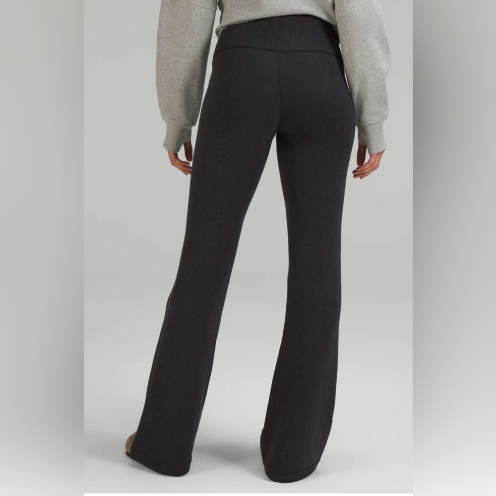 NWOT Lululemon Brushed Softstreme Ribbed Zip Flared Pant 32.5" Black - Picture 3 of 6
